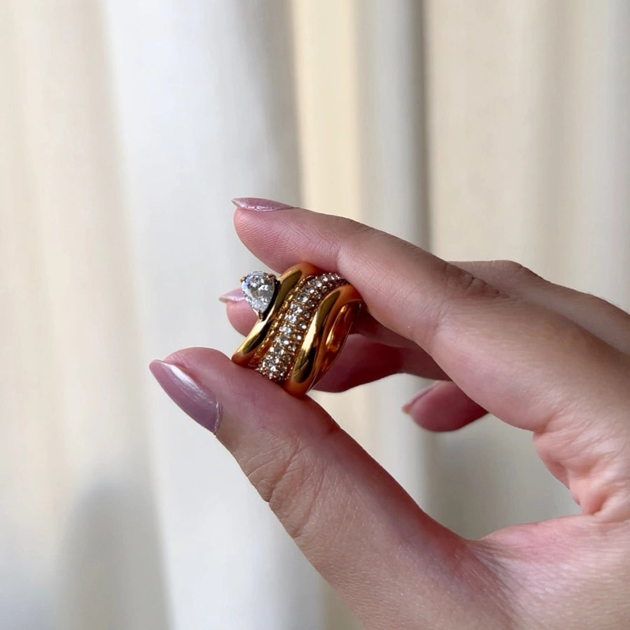 Anel Wave Solitário - Banhado em Ouro 18k