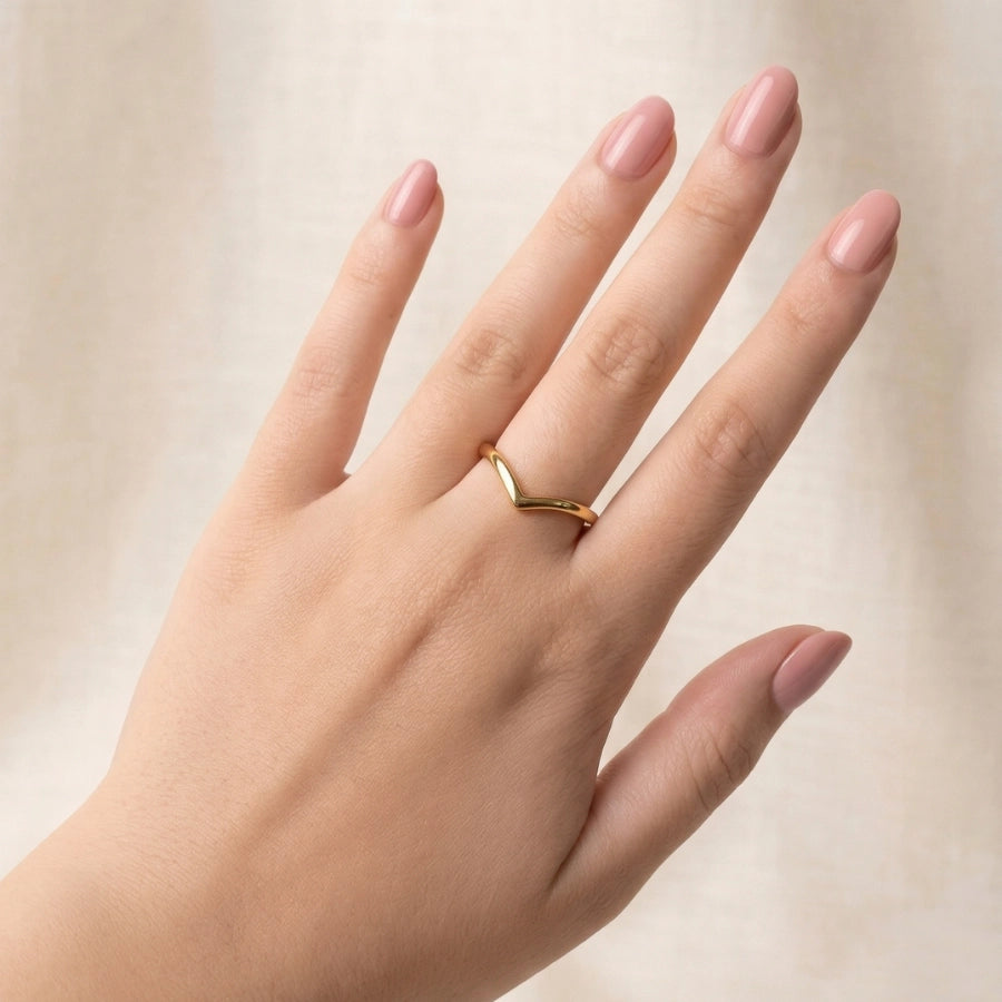 Anel Chevron Ivy - Banhado em Ouro 18k