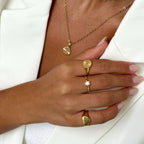 Anel de Dedinho Love