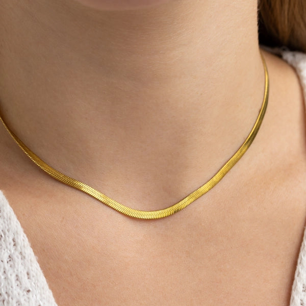 Choker Fita Essencial - Banhado em Ouro 18k