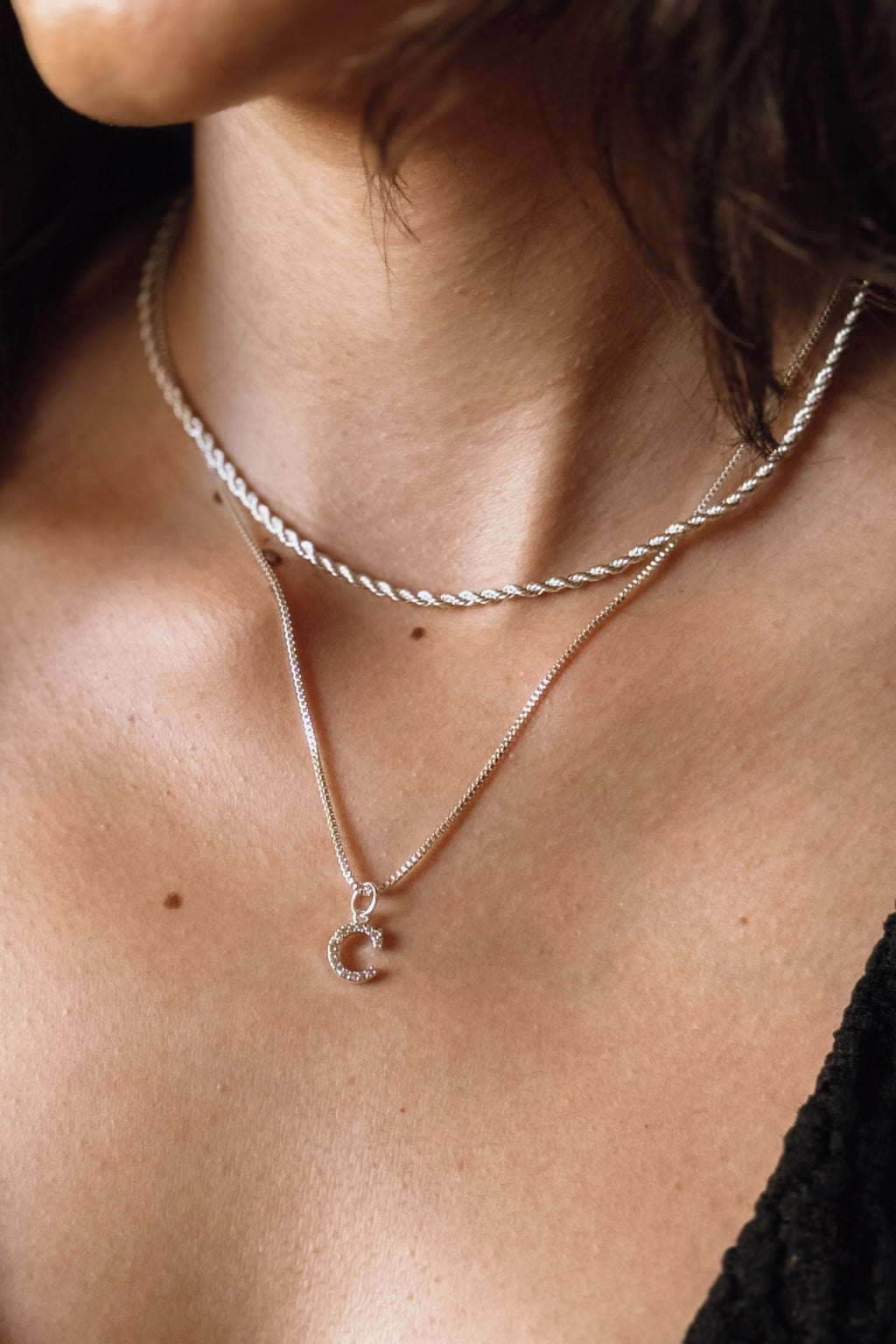 Colar Inicial Cravejada